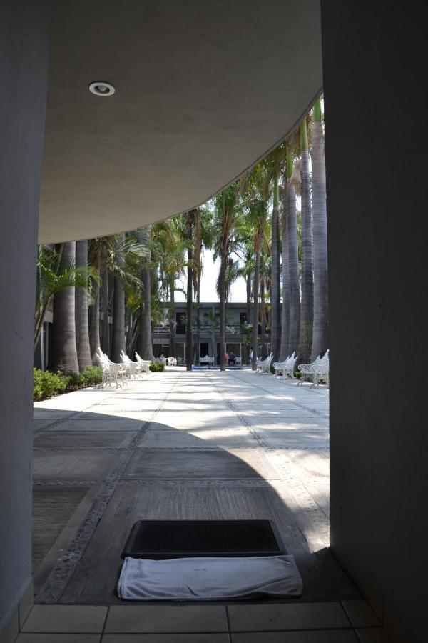 Hotel Suites Del Real Zapopan Zewnętrze zdjęcie