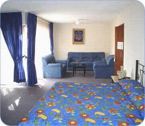 Hotel Suites Del Real Zapopan Zewnętrze zdjęcie