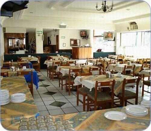 Hotel Suites Del Real Zapopan Zewnętrze zdjęcie